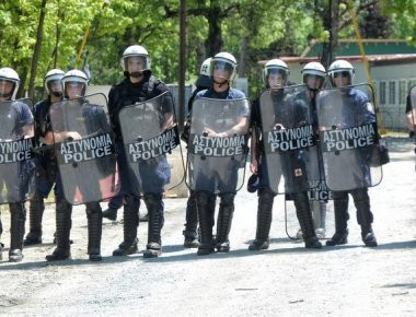 Νέα επίθεση κατά των ΜΑΤ τα ξημερώματα στην Χ. Τρικούπη